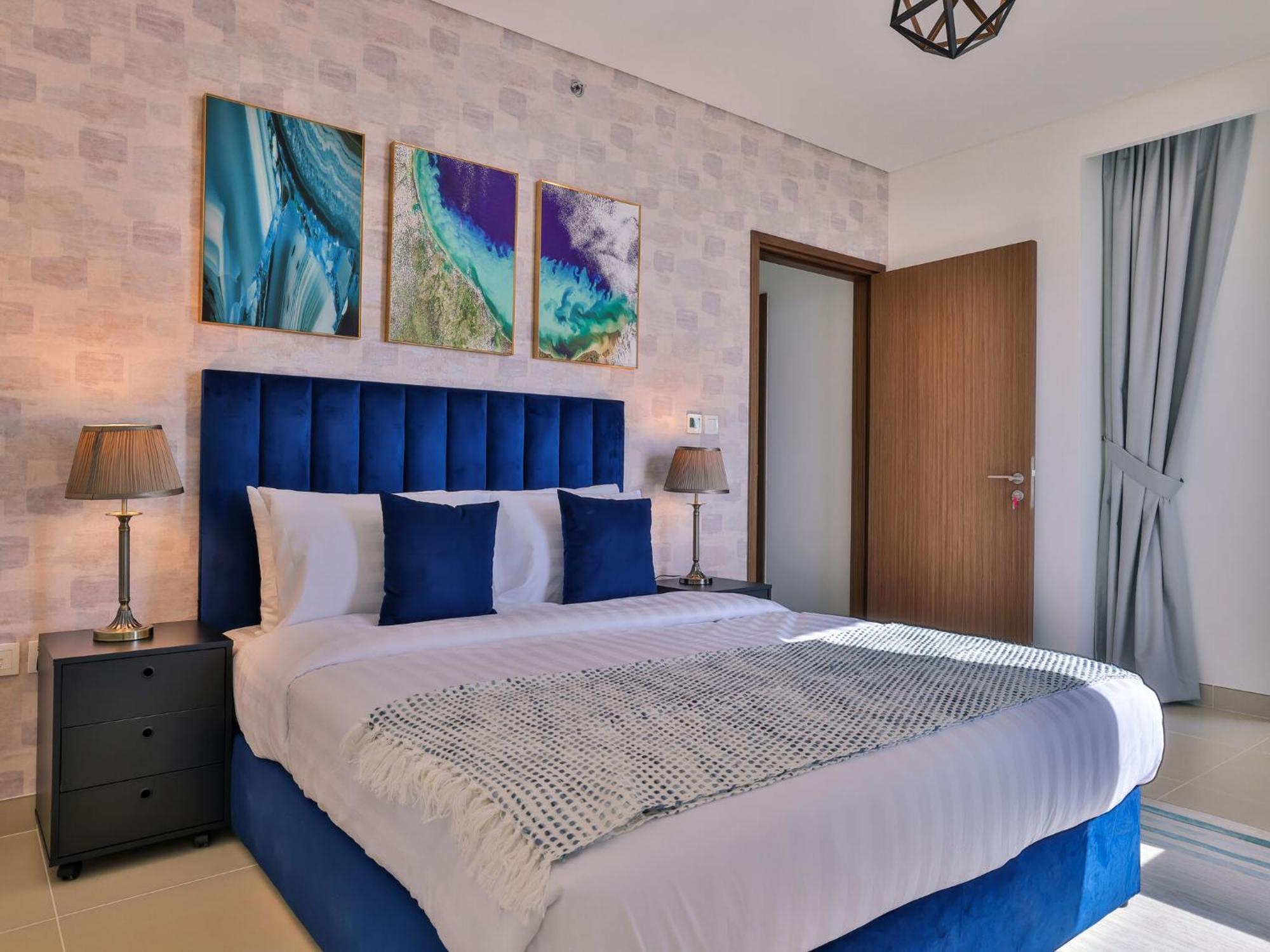 Luxurious Apartments Dubai Marina Views Pool Gym By Sojo Stay 외부 사진