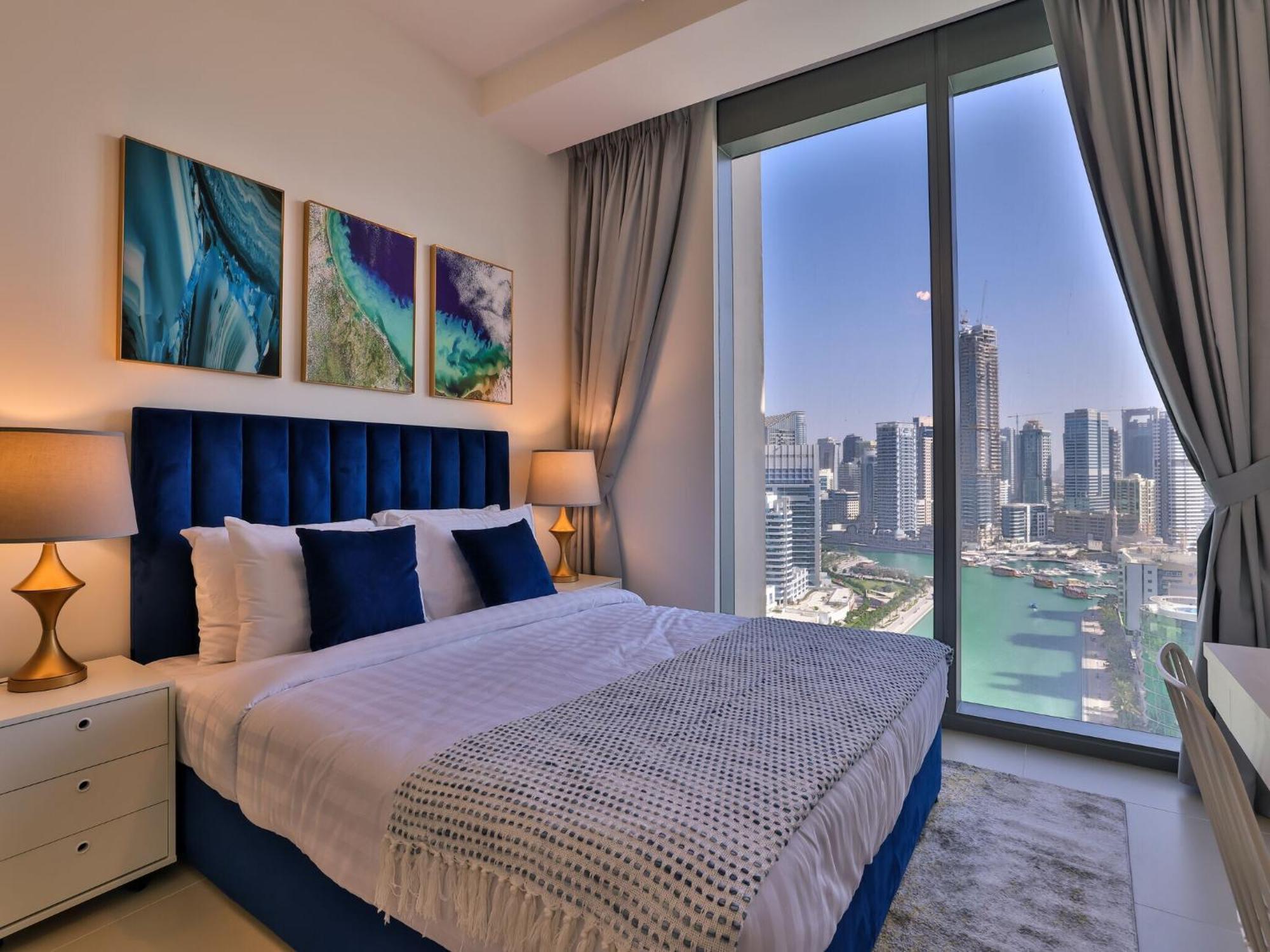 Luxurious Apartments Dubai Marina Views Pool Gym By Sojo Stay 외부 사진