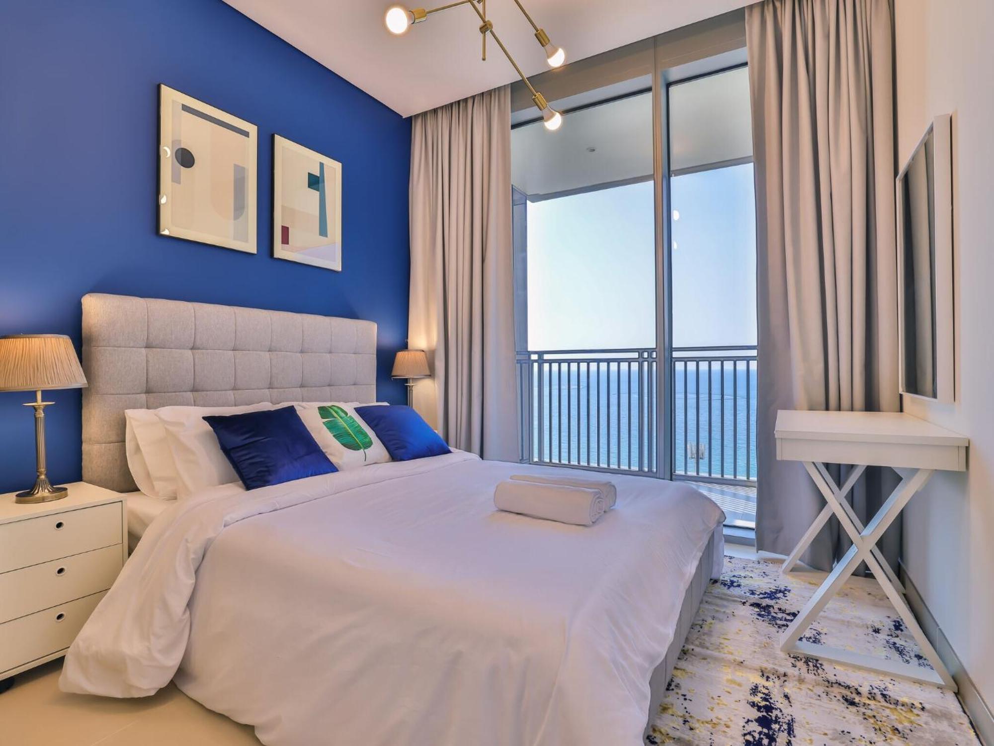 Luxurious Apartments Dubai Marina Views Pool Gym By Sojo Stay 외부 사진